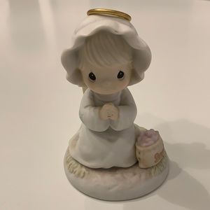 1995 Precious Moments Figurine